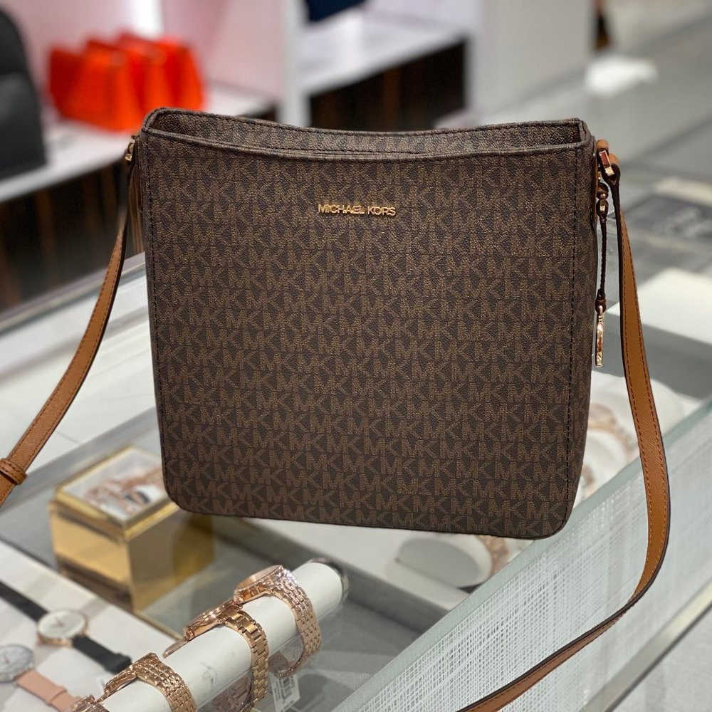 MK JST LG MESSENGER CROSSBODY BROWN LOGO